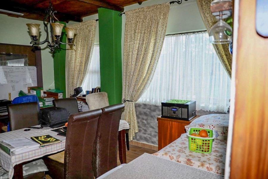 6 Bedroom Property for Sale in Oranjeville Free State